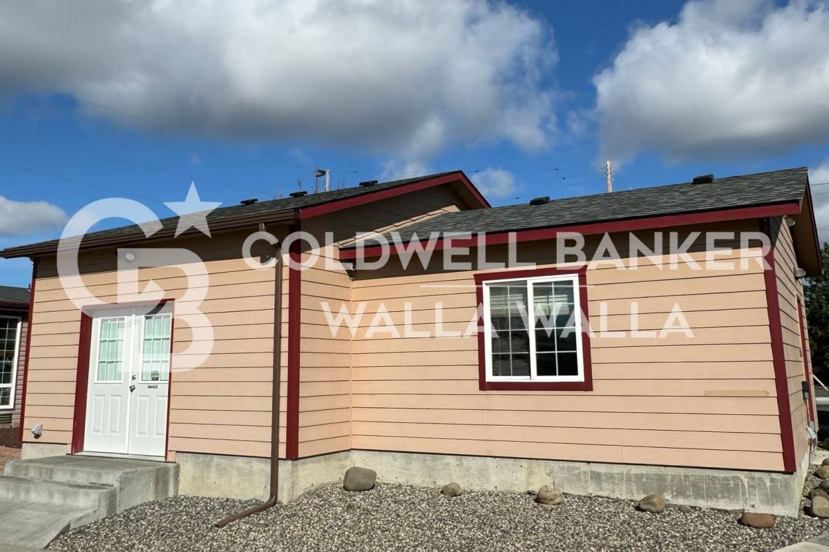 Apartment for rent at 106 Merrill Rd, Walla Walla, WA 99362
