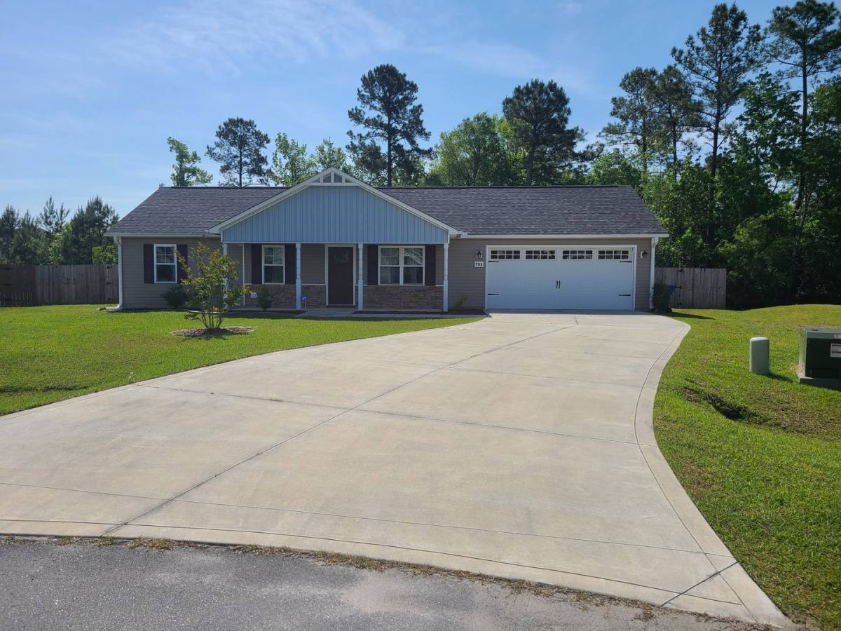 House for rent at 702 Mooring Court, Sneads Ferry, NC 28460