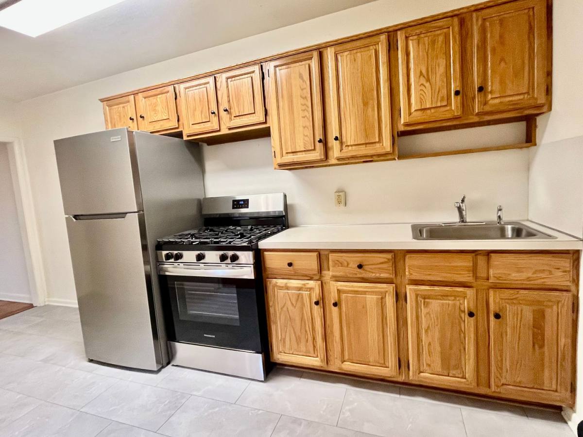 Apartment for rent at 743-746 Skyline Dr, Lancaster, PA 17601