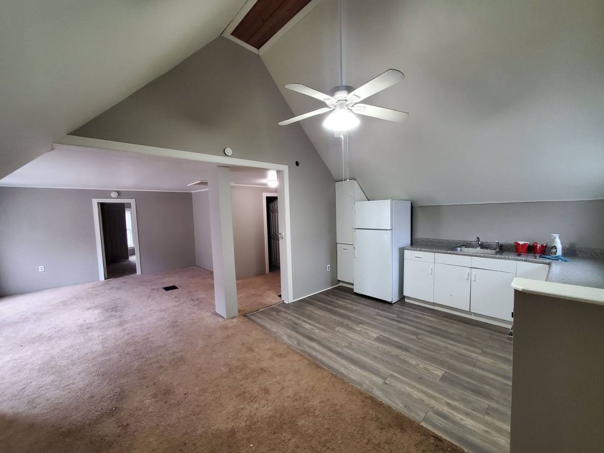 Apartment for rent at 8 Linwood Place, Rochester, NY 14607
