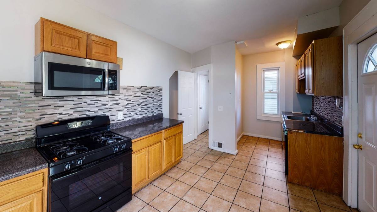 Apartment for rent at 511 Winthrop Ave, New Haven, CT 06511