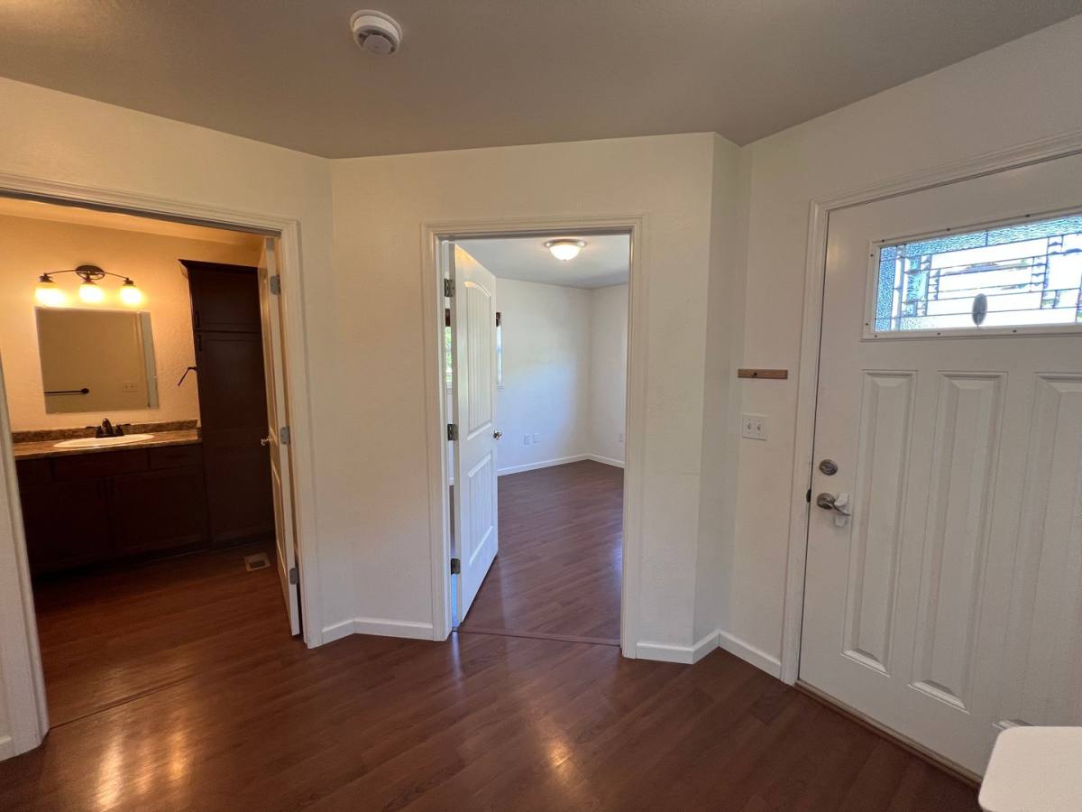 House for rent at 678 E Nevada St, Ashland, OR 97520