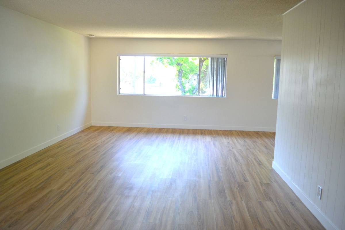 Apartment for rent at 1100 W Huntington Dr, Arcadia, CA 91007