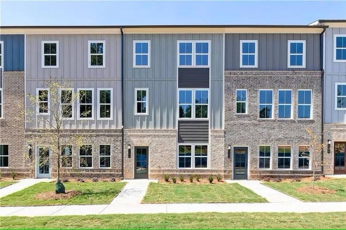 Townhouse for rent at 504 Hardy Dr, Acworth, GA 30102