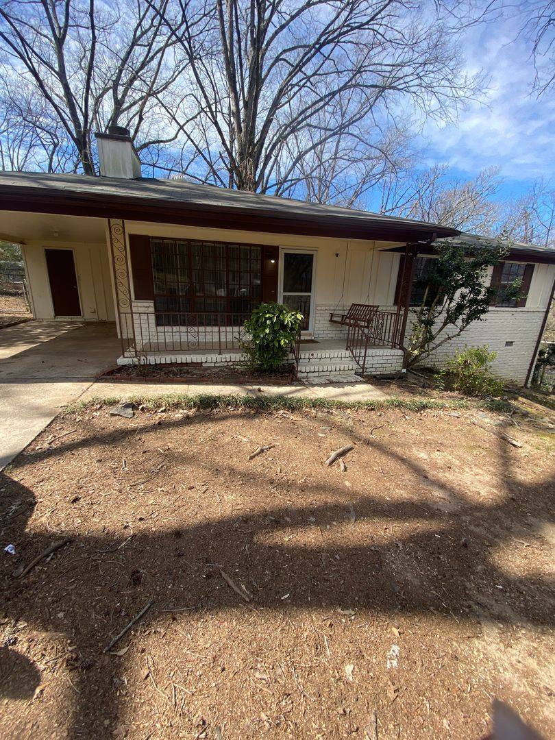 House for rent at 2404 Debbie Dr, Birmingham, AL 35215