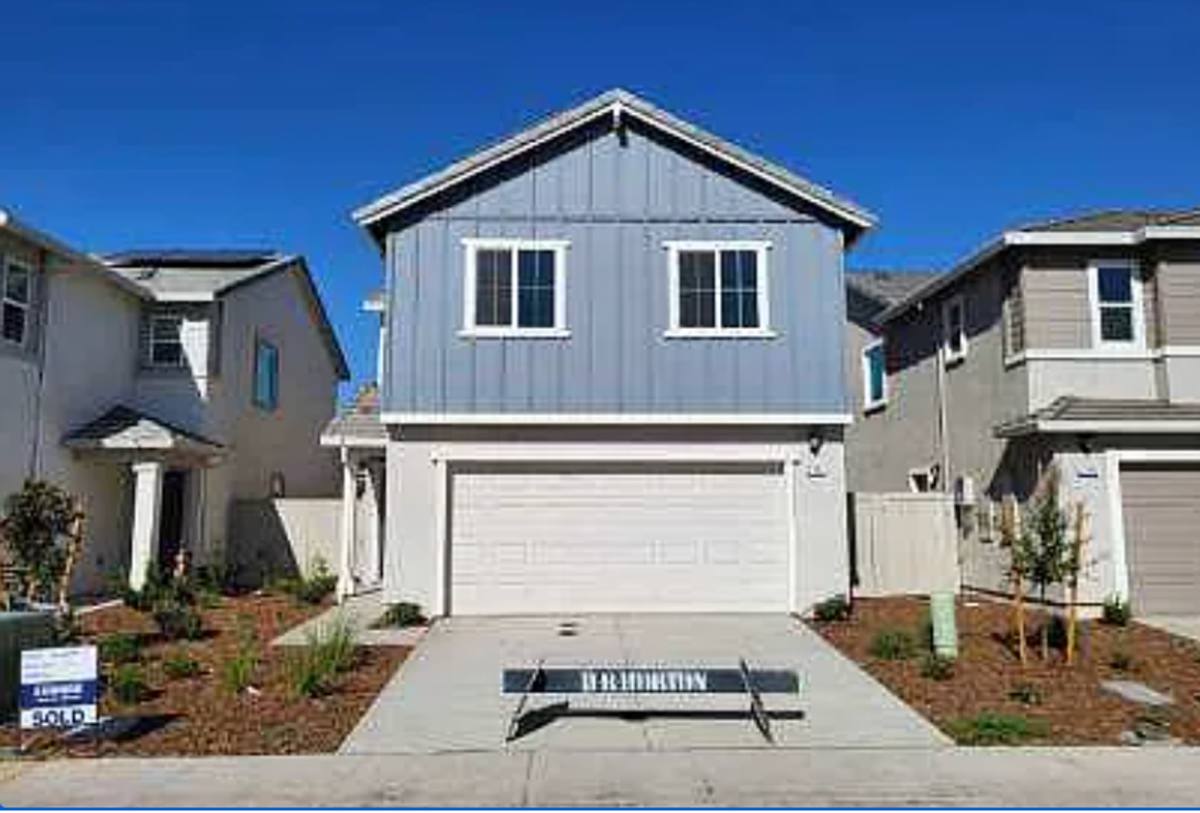 House for rent at 2281 Shady Tree Circle, Roseville, CA 95747