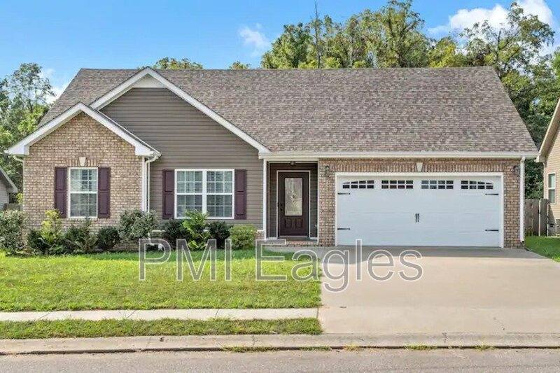 House for rent at 243 Azalea Dr, Oak Grove, KY 42262
