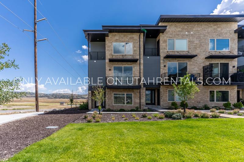 Townhouse for rent at 6590 Serviceberry Dr, Park City, UT 84098