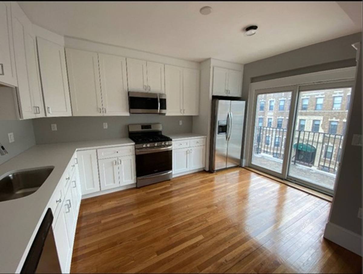 Apartment for rent at 190 Kelton St, Allston, MA 02134