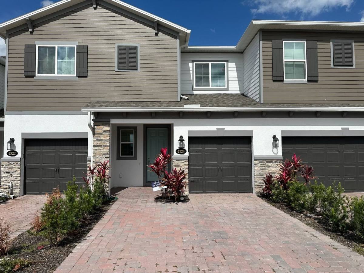Townhouse for rent at 4326 Campsite Loop, Orlando, FL 32824