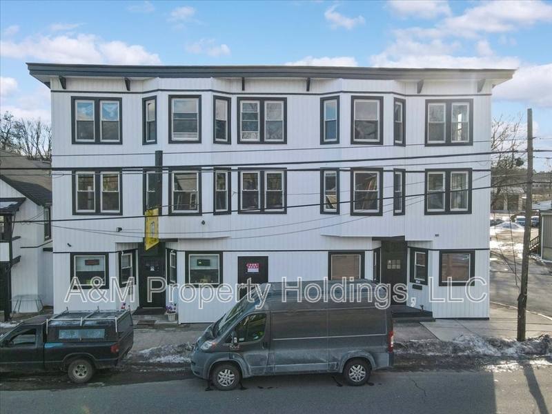 Apartment for rent at 143 N 9th St, Stroudsburg, PA 18360