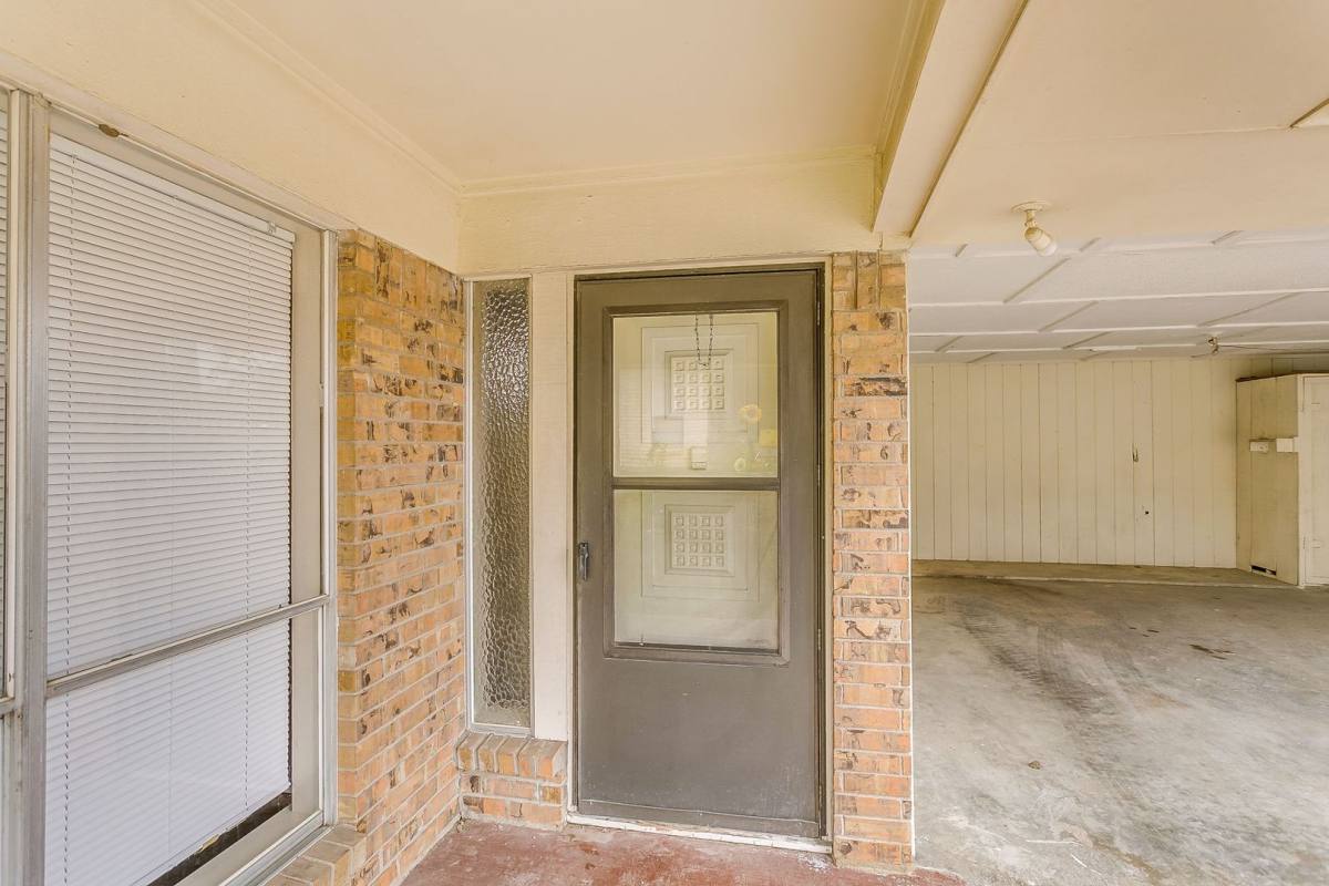 Apartment for rent at 1629 Westridge, Cleburne, TX 76033