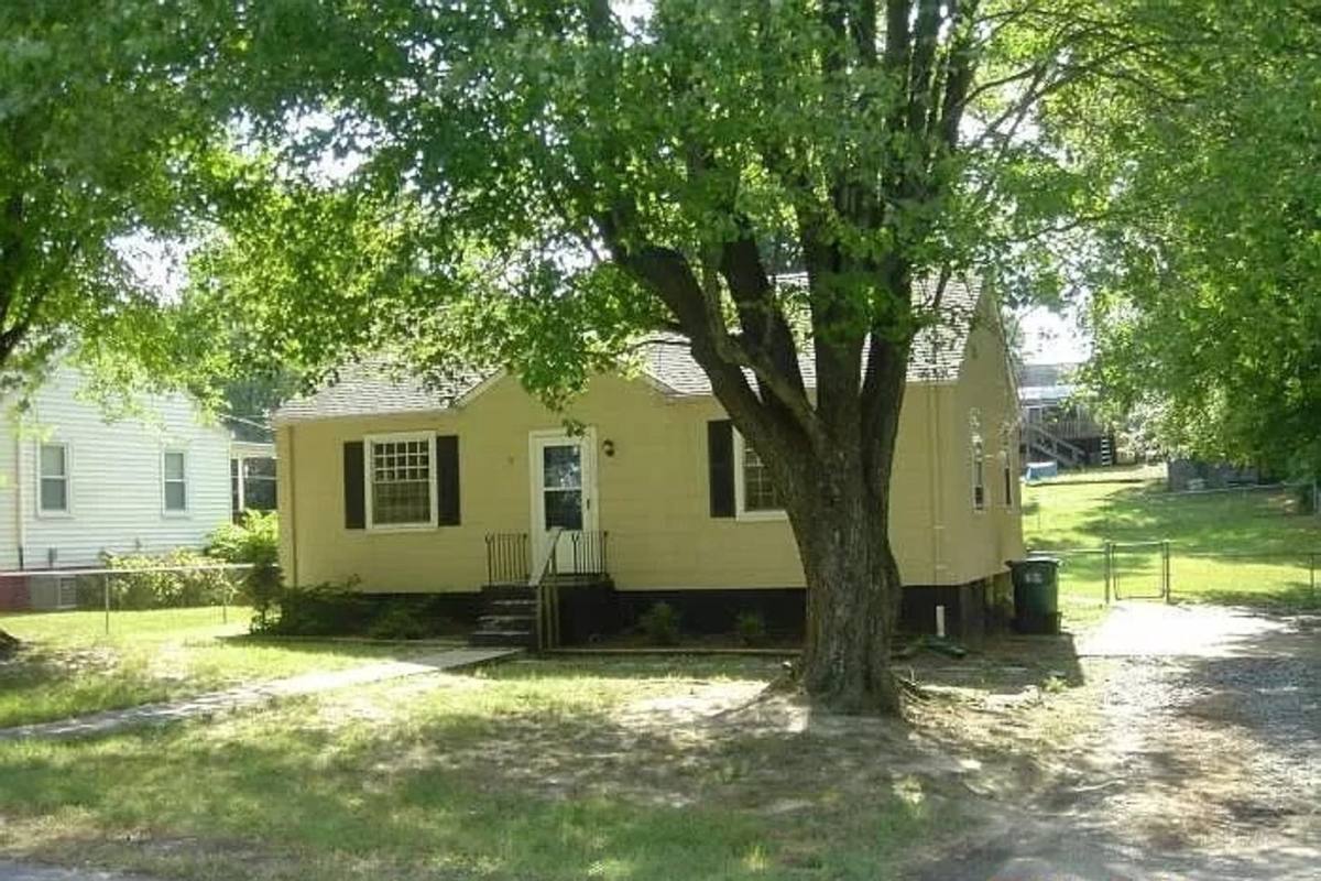 House for rent at 1706 Rockwood Rd, Richmond, VA 23226