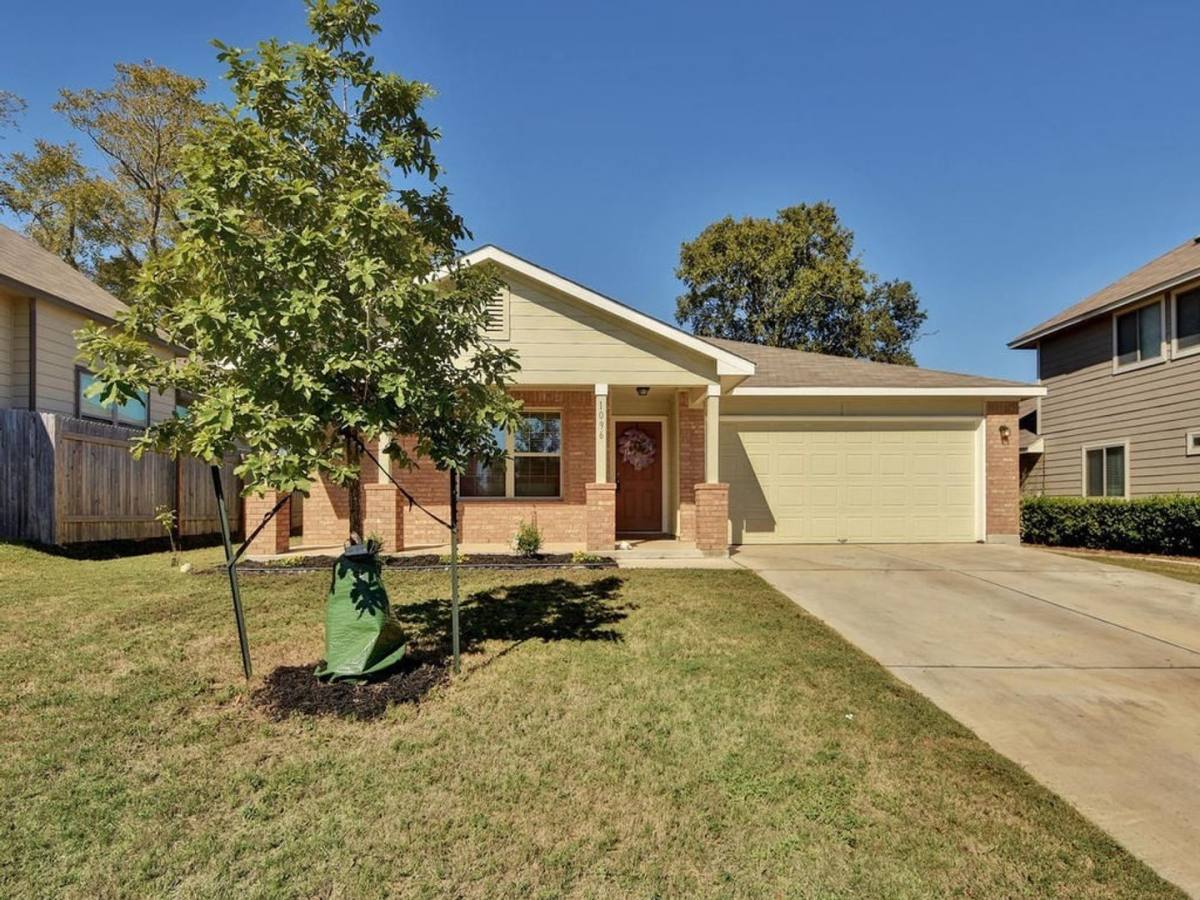 House for rent at 1096 Twin Estates Dr, Kyle, TX 78640