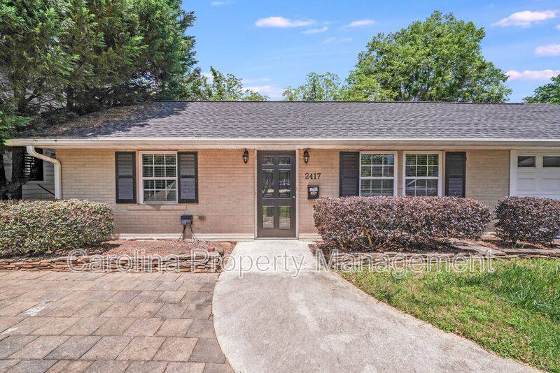 Apartment for rent at 2417 Laburnum Ave #1, Charlotte, NC 28205