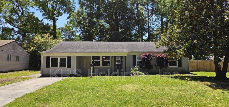 House for rent at 4921 Mandan Rd, Virginia Beach, VA 23462