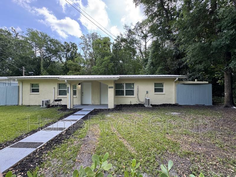 Apartment for rent at 5757 Antoinette Lane, Jacksonville, FL 32244