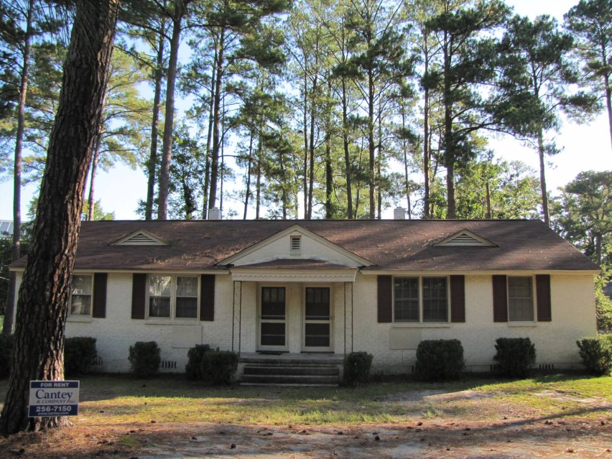 Apartment for rent at 1424 Macarthur Ave, Columbia, SC 29204