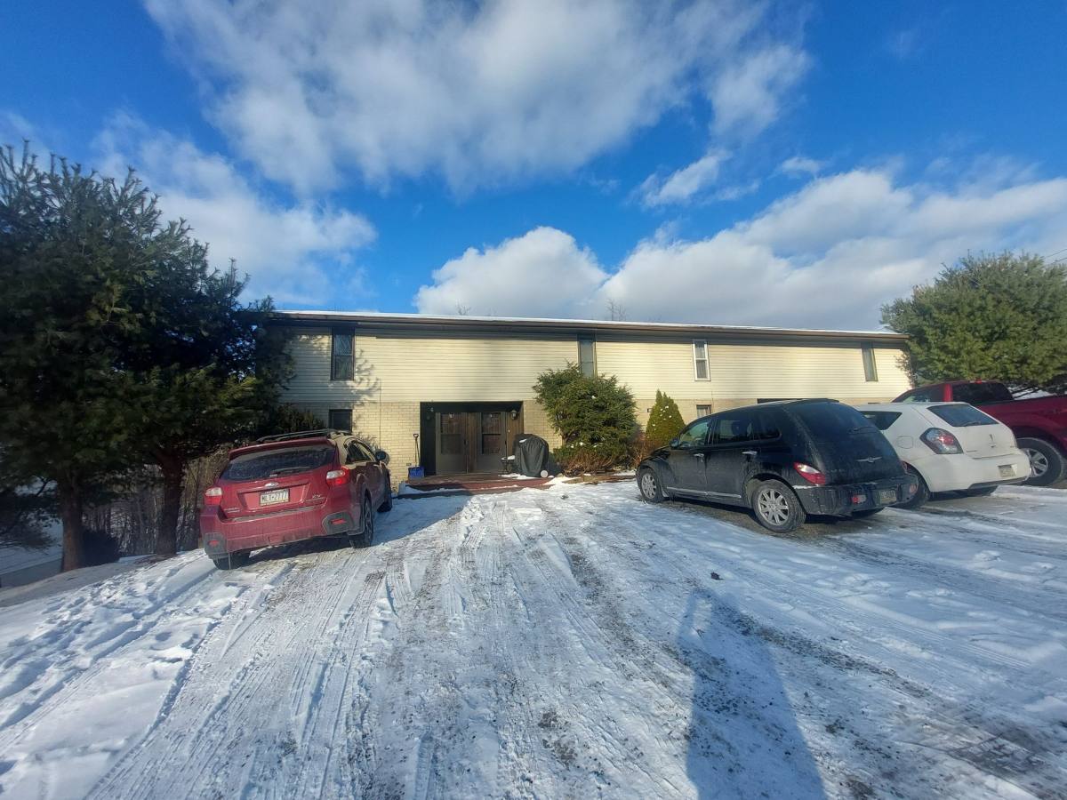 Apartment for rent at 103, 105, 107 Martin Dr, Apollo, PA 15613