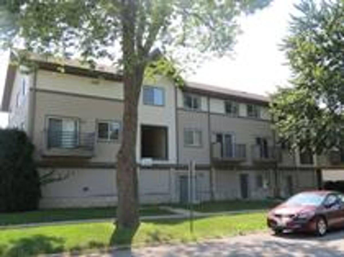 Apartment for rent at 208 N Harvey St, Urbana, IL 61801