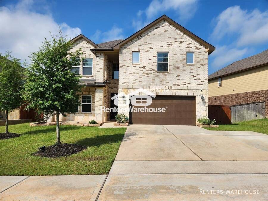 House for rent at 1953 Canyon Live Oak St, Conroe, TX 77304