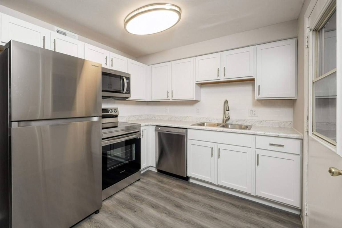 Townhouse for rent at 280 Barkley Place W, Columbus, OH 43213