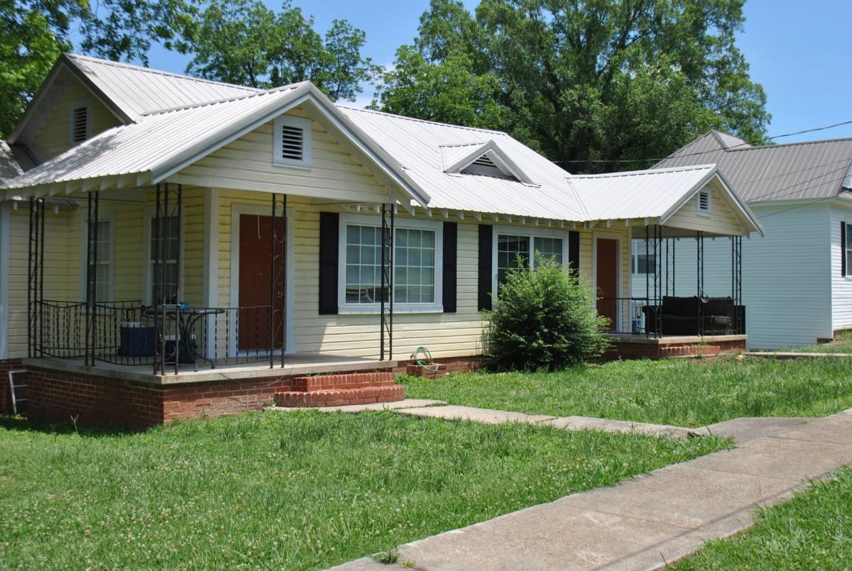 Apartment for rent at 308 Clinton St, Jacksonville, AL 36265