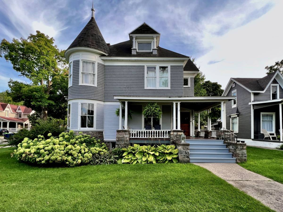 House for rent at 544 E State St, Traverse City, MI 49686