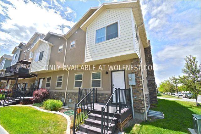 Townhouse for rent at 3865 S 1605 W, West Valley City, UT 84119
