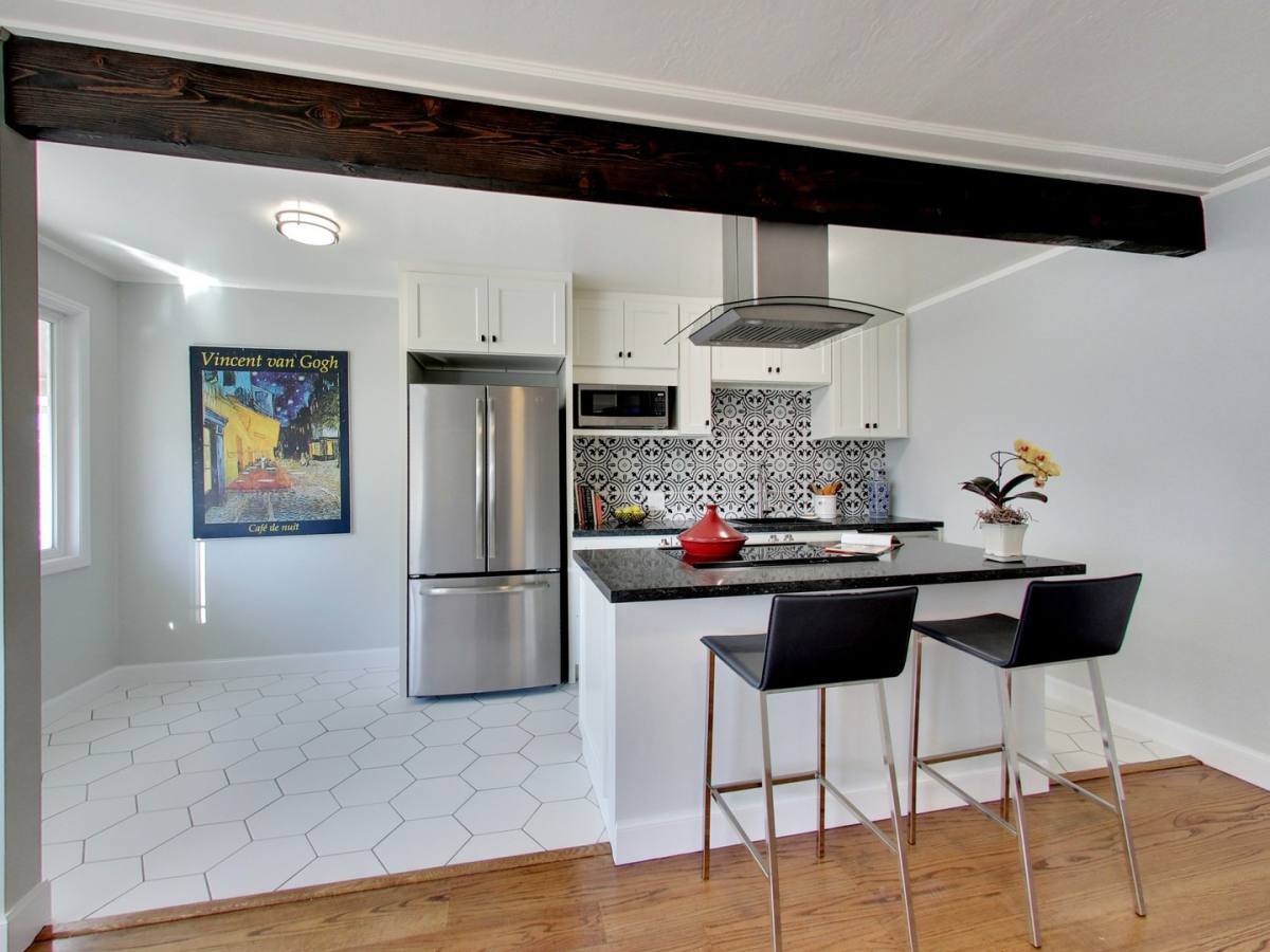 Apartment for rent at 3142 Fruitvale Ave, Oakland, CA 94602