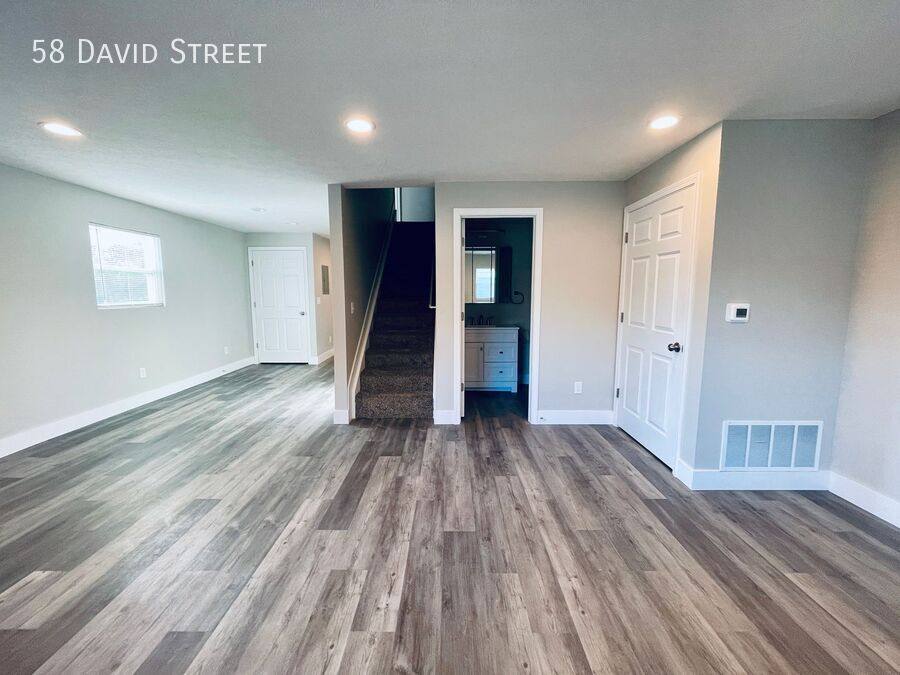 Townhouse for rent at 58 David St, Delaware, OH 43015