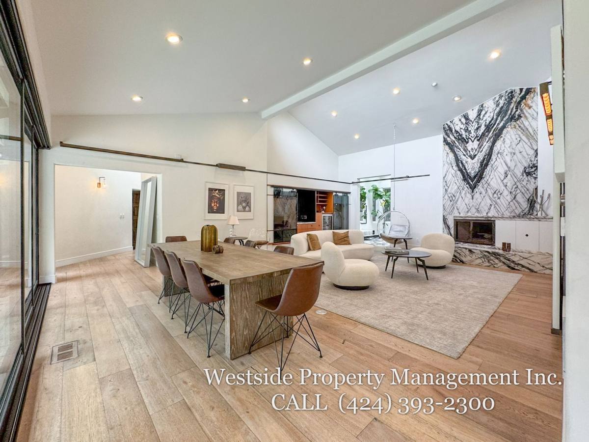 House for rent at 1615 Marmont Ave, West Hollywood, CA 90069