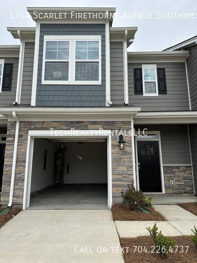 Townhouse for rent at 1254 Scarlet Firethorne Ave NW #1, Huntersville, NC 28078