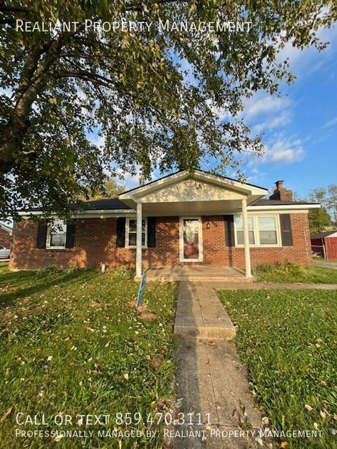 House for rent at 633 S Third St, Nicholasville, KY 40356