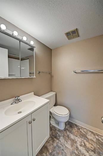 Apartment for rent at 1215 Oakland Rd NE #41, Cedar Rapids, IA 52402