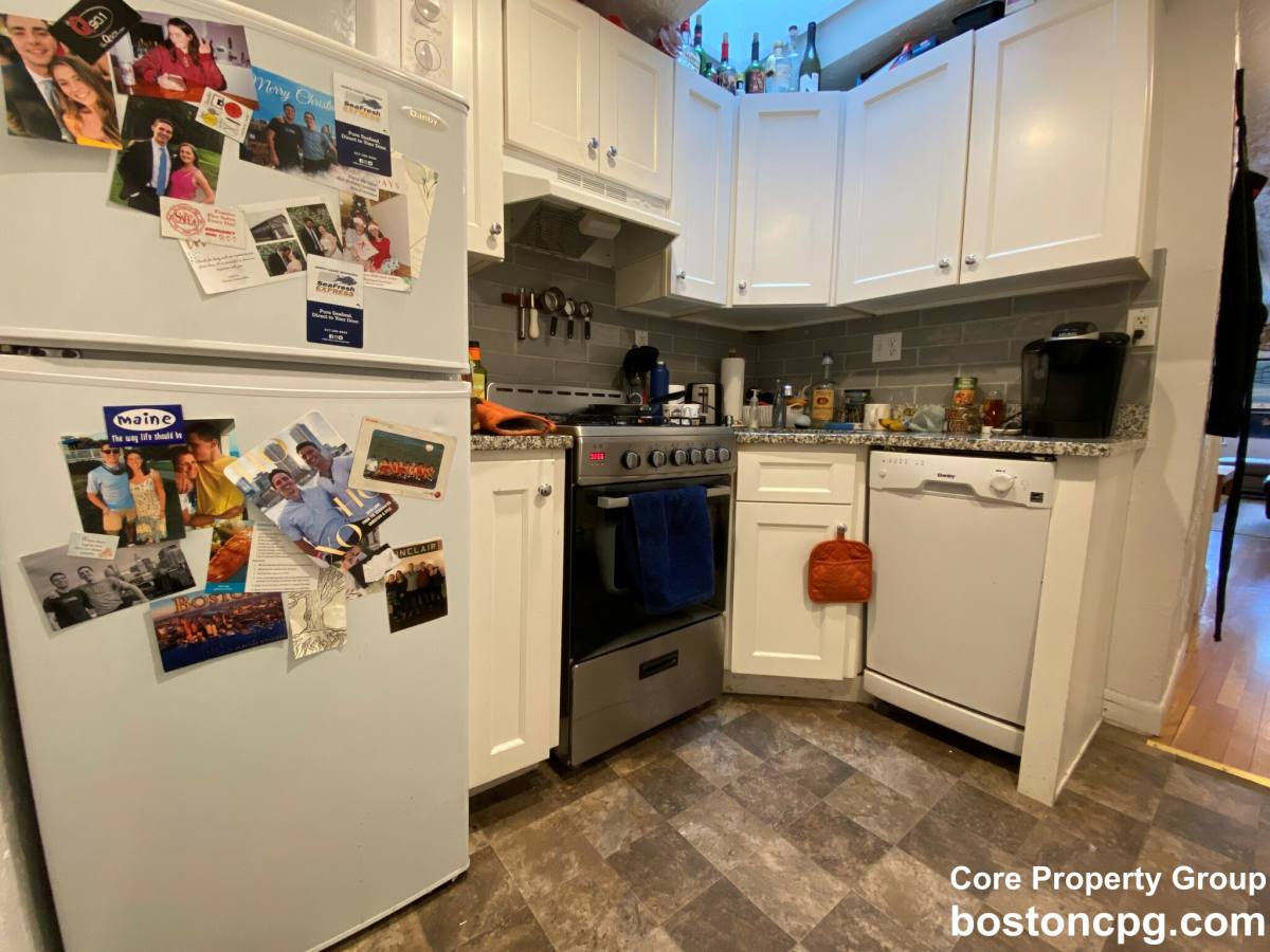 Apartment for rent at 58 Prince #8, Boston, MA 02113