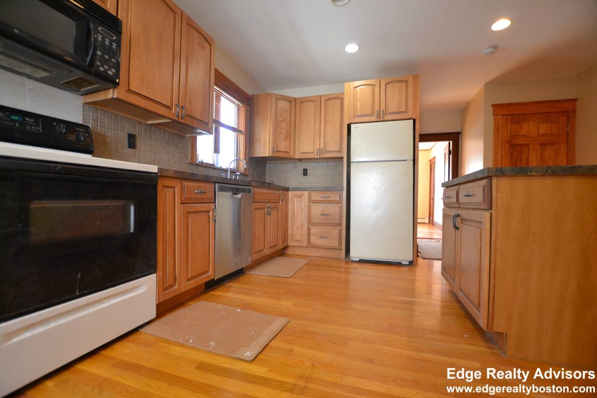 Apartment for rent at 151 Tremont St #2, Newton, MA 02458