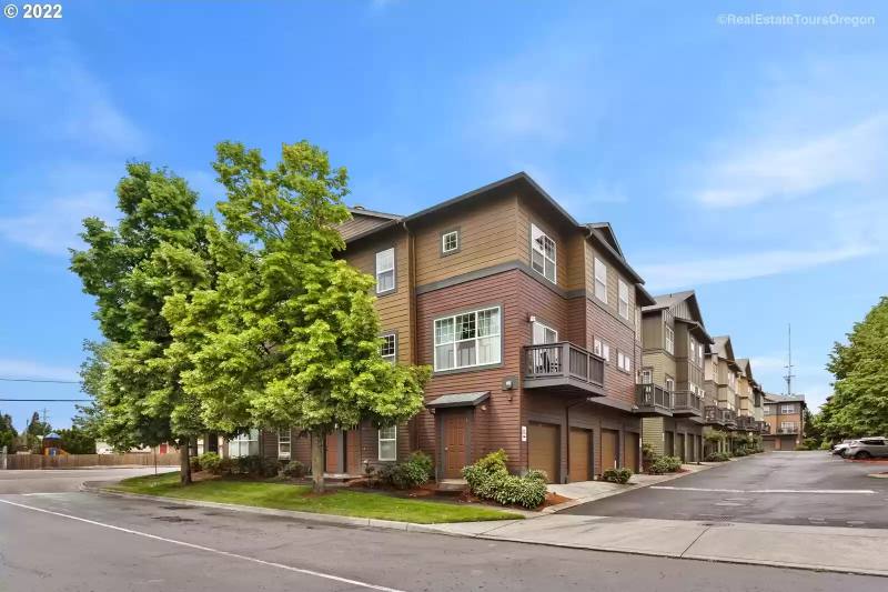 Condo for rent at 1000 SW 170th Ave #202, Beaverton, OR 97003