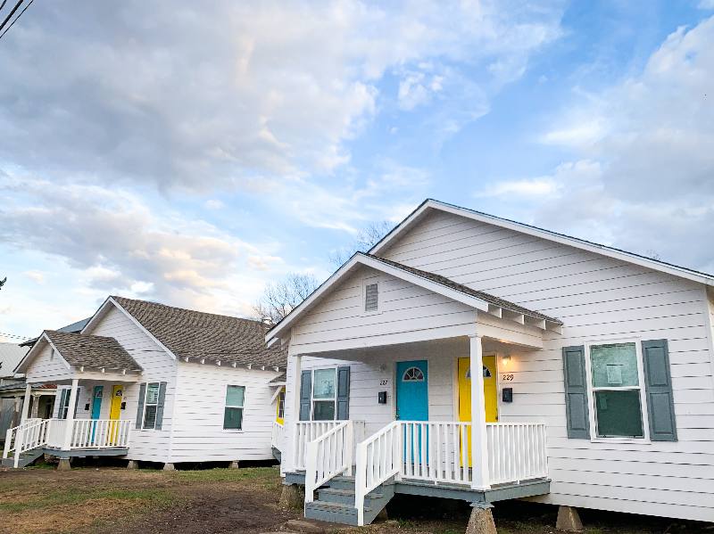Apartment for rent at 229 W 3rd St, Crowley, LA 70526