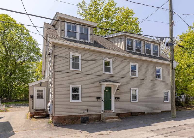 Apartment for rent at 29 Central St #2, Newmarket, NH 03857