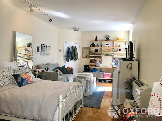 Apartment for rent at 251 E 84th St #2A, New York, NY 10028