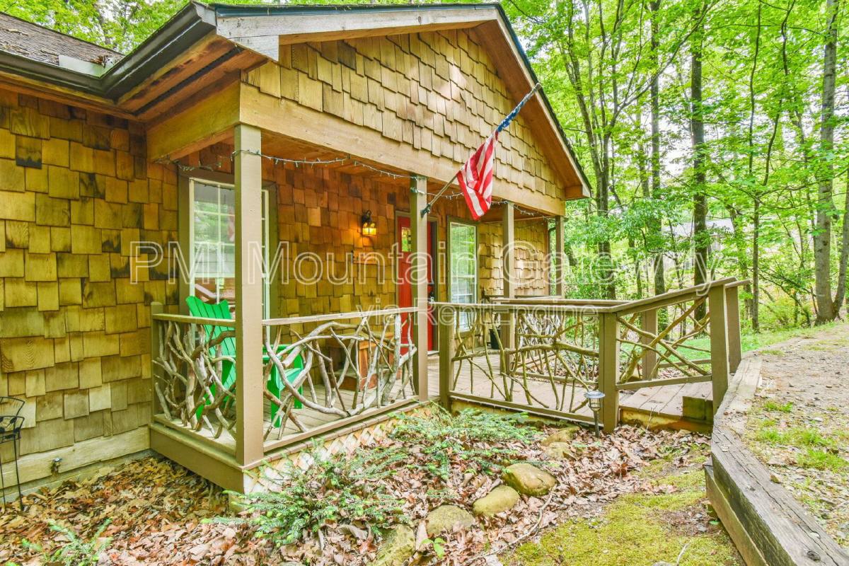 House for rent at 1026 Satterfield Rd, Cleveland, GA 30528