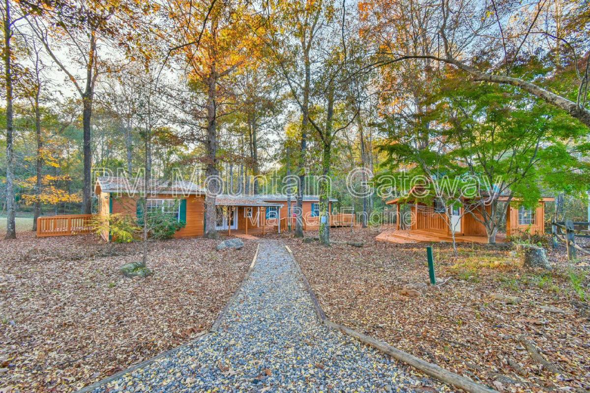 House for rent at 455 Cantrell Rd, Cleveland, GA 30528