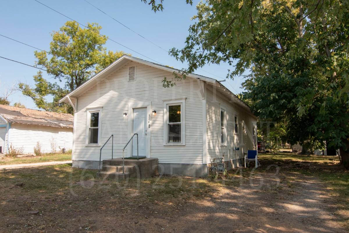 House for rent at 314 S Montgomery St, Cherryvale, KS 67335
