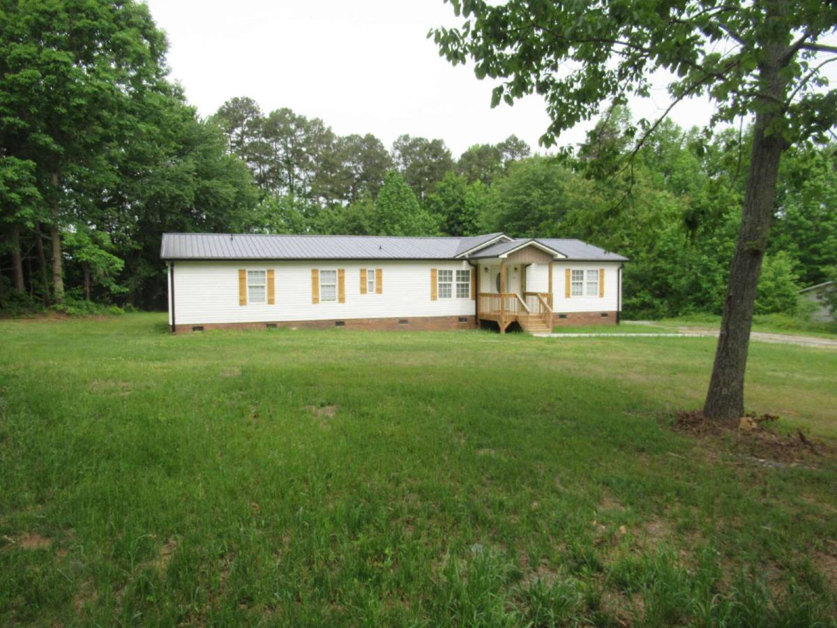 House for rent at 3315 Buffalo Shoals Rd, Newton, NC 28658