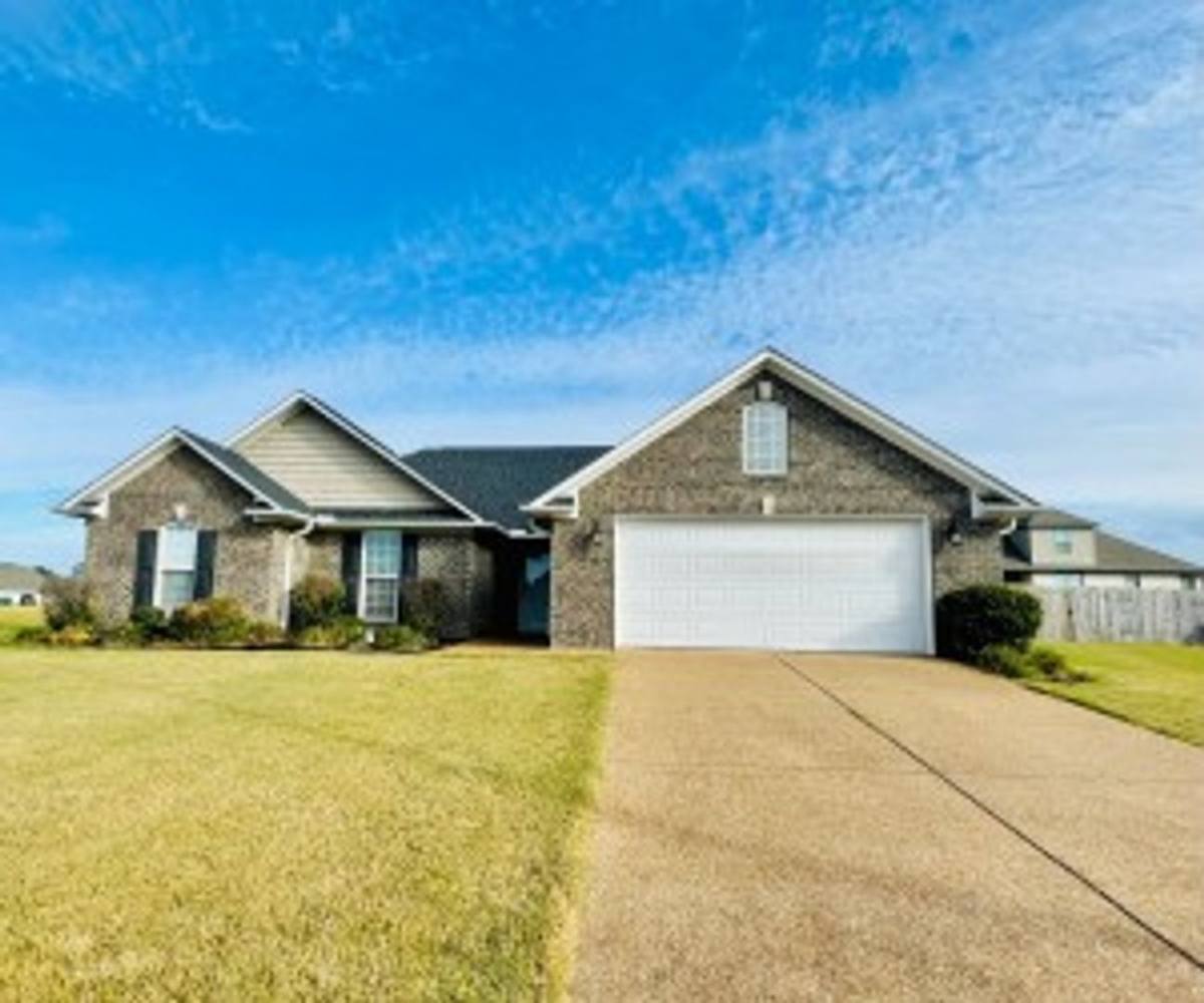 House for rent at 393 Vista Dr, Medina, TN 38355
