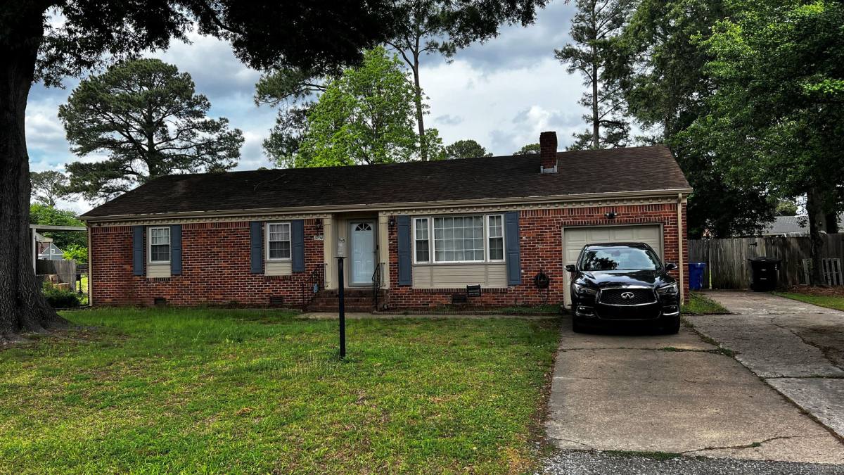 House for rent at 5704 Brookmere Lane, Portsmouth, VA 23703