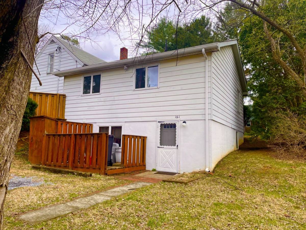House for rent at 161 Cherry Lane, State College, PA 16803