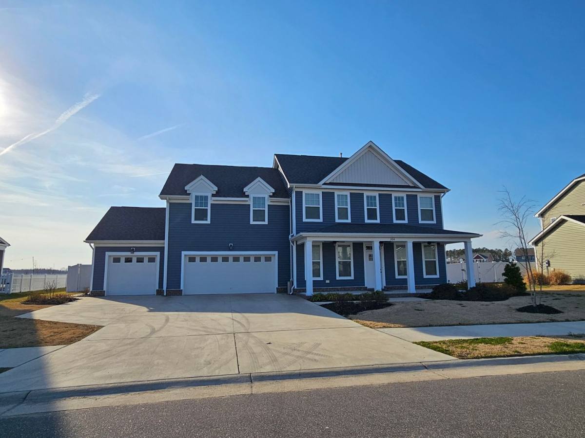 House for rent at 204 Waterleigh Way, Moyock, NC 27958