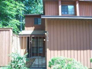 Townhouse for rent at 5734 SW 8th Place, Gainesville, FL 32607